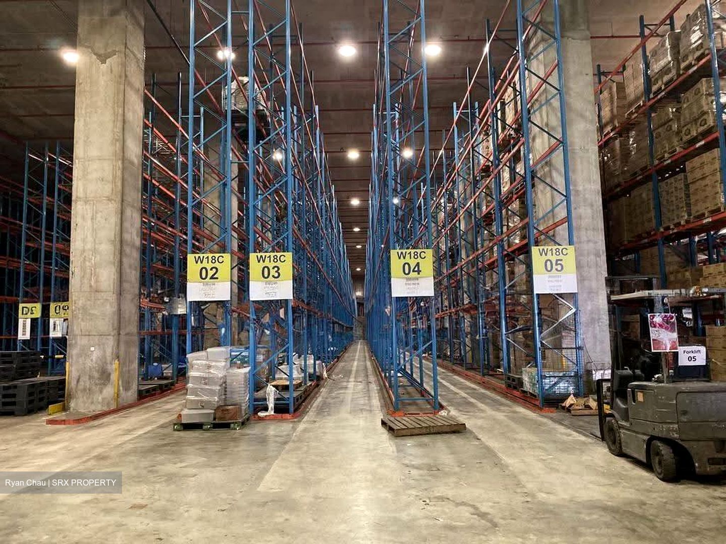 Buroh Lane (D22), Warehouse #627049391